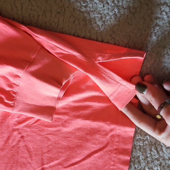 NWOT VS PINK Logo Collectable Cotton Long Sleeve Scooped Open Back Crew Shirt - Picture 3 of 8